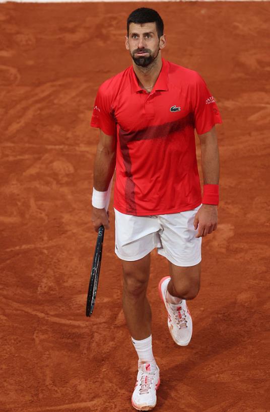 德约科维奇伤愈复出，关键助攻首场表现抢眼，塞尔维亚队球迷欢呼！