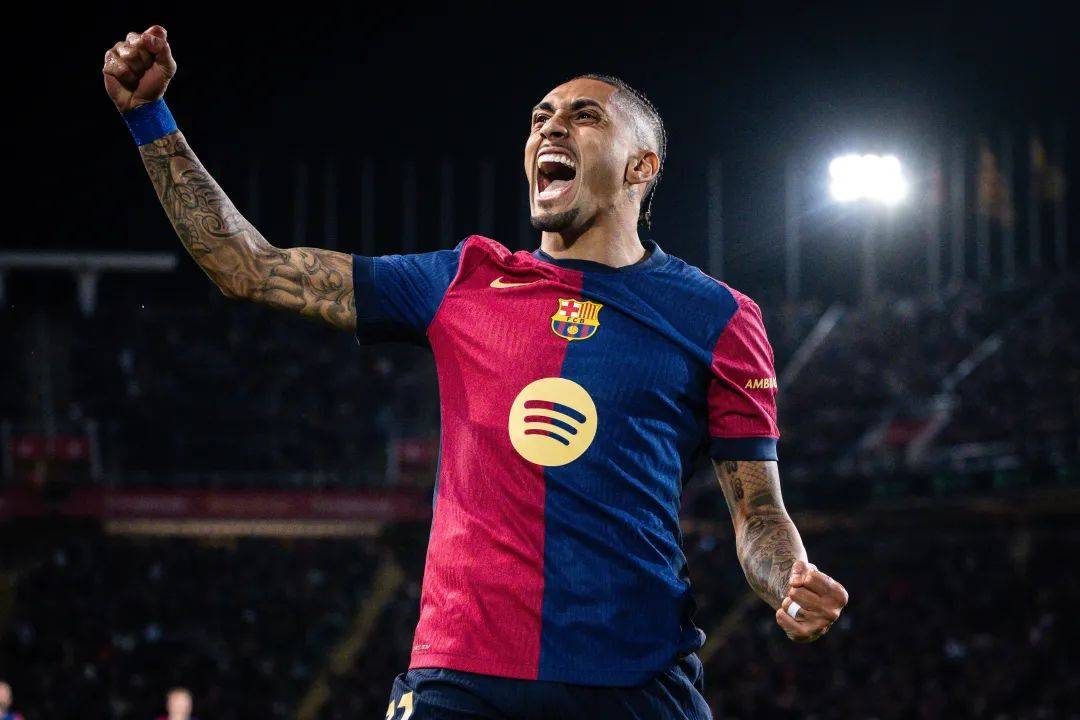 国米打破历史纪录，巴萨教练泪洒赛场！