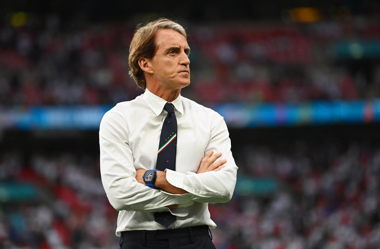 关于尤文门将多次救险，当选全场最佳球员，然后报告.的信息